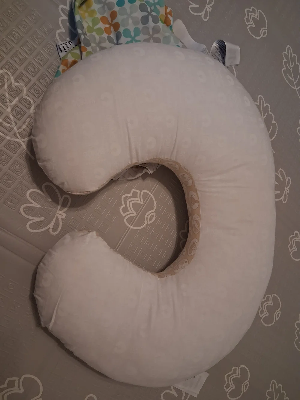 Nursing Pillow with 2 Covers